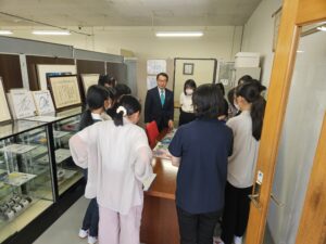 高校生の皆様が会社見学にいらっしゃいました(2025年7月)
